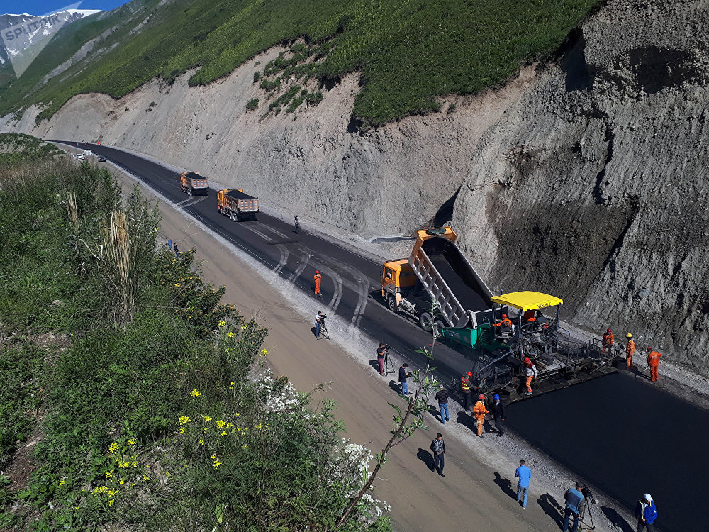 С 2013 года в Киргизии реализуется проект по строительству альтернативной автотрассы «Север — Юг» стоимостью $850 млн.