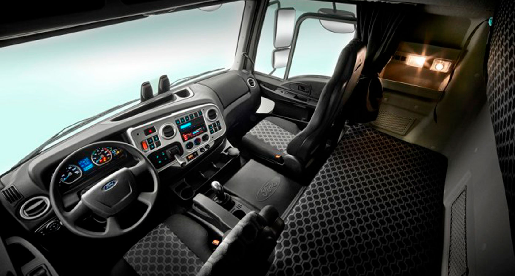Магистральный тягач Ford Trucks 1842