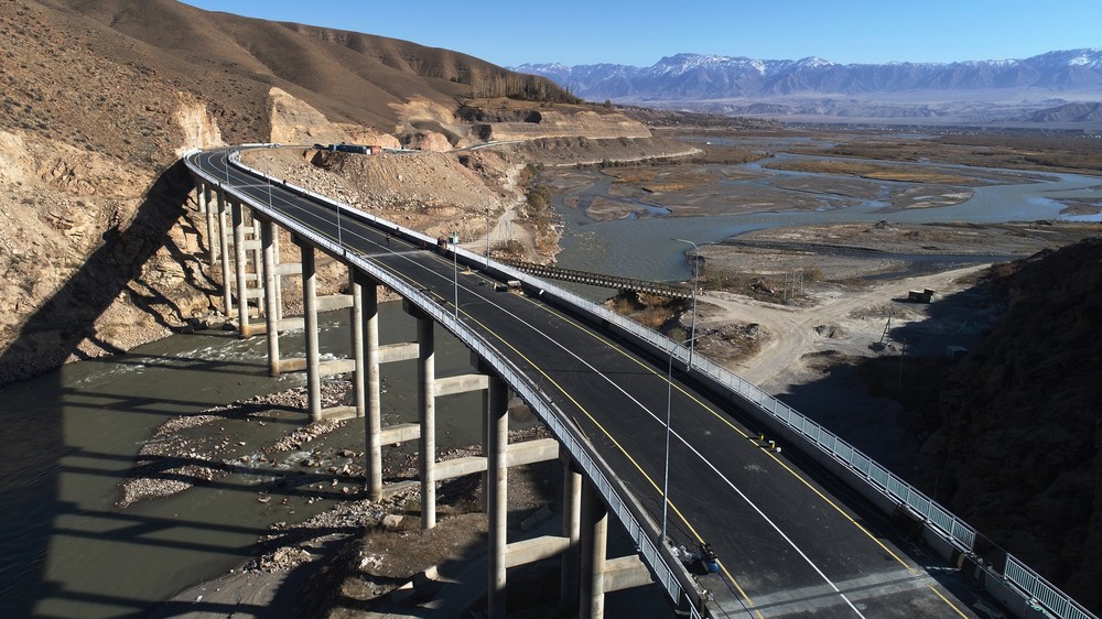 Дорожное строительство в Кыргызстане