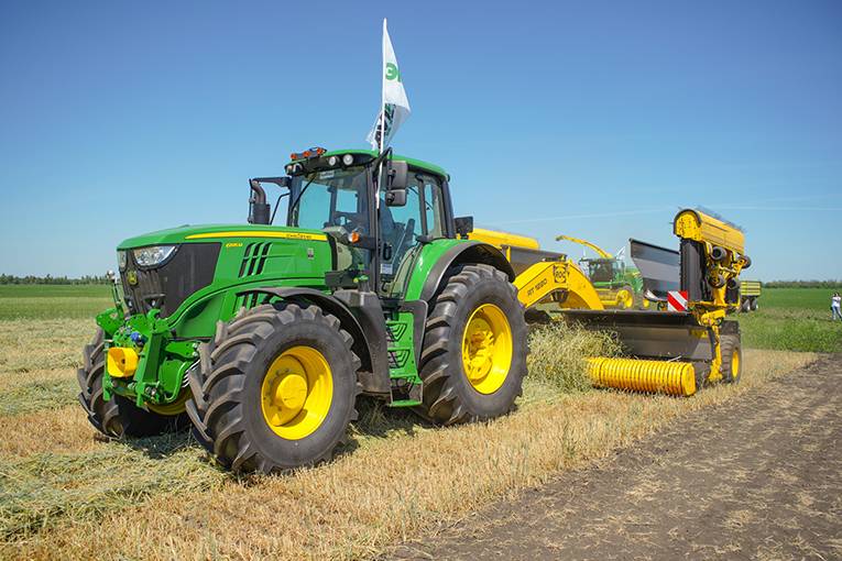 Трактор Джон Дир 6195M