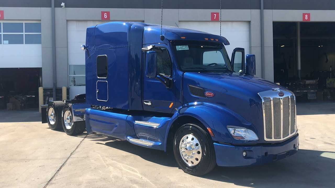 Peterbilt 587